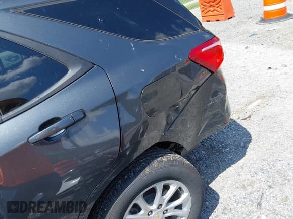 ✅ 2021 Chevrolet Equinox LS • VIN: 2GNAXSEV0M6155832 • Lot: 42981882. Listed on IAAI with 41,099 mi. Free auction sales archive from the USA and detailed vehicle history report at DreamBid. Image 6.