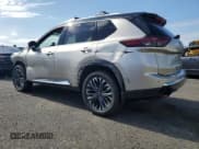 ✅ 2025 Nissan Rogue Platinum • VIN: JN8BT3DD6SW472349 • Lot: 68799345. Listed on Copart with 2,563 mi. Free auction sales archive from the USA and detailed vehicle history report at DreamBid. Image 2.