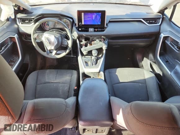 ✅ 2023 Toyota RAV4 LE • VIN: 2T3H1RFV5PW291348 • Lot: 90470835. Wystawiony na Copart z przebiegiem 46 922 mil. Bezpłatny archiwum sprzedaży aukcyjnych z USA i szczegółowy raport historii pojazdu na DreamBid. Zdjęcie 8.
