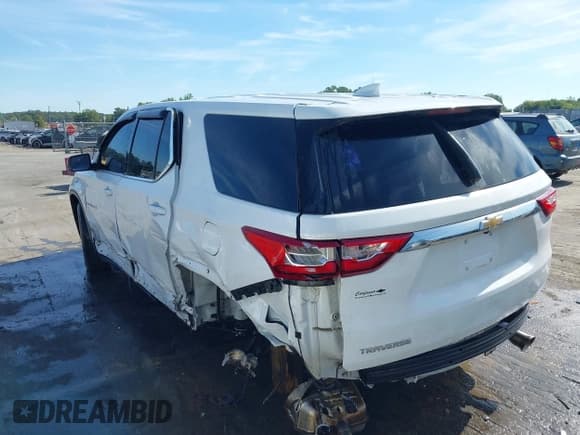 ✅ 2021 Chevrolet Traverse LS • VIN: 1GNERFKW0MJ238003 • Лот: 43119935. Опубликован ранее на IAAI с пробегом 52 399 миль. Бесплатный доступ к архиву аукционных продаж из США и подробный отчёт об истории автомобиля на DreamBid. Изображение 3.
