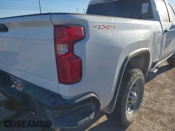 ✅ 2021 Chevrolet Silverado 2500HD Work Truck • VIN: 1GC1YLE78MF288230 • Лот: 43635503. Опубликован ранее на IAAI с пробегом 127 646 миль. Бесплатный доступ к архиву аукционных продаж из США и подробный отчёт об истории автомобиля на DreamBid. Изображение 20.