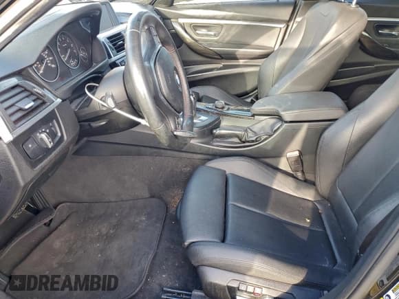 ✅ 2018 BMW 3 Series 330i • VIN: WBA8B9G54JNU96666 • Lot: 93998165. Listed on Copart with 103,327 mi. Free auction sales archive from the USA and detailed vehicle history report at DreamBid. Image 7.