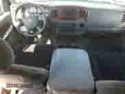 2006 Dodge 3500 Laramie z VIN 3D7LX39C16G170806, wystawiony jako Copart lot #51238065 z przebiegiem 368 436 mil mil oraz Czysty tytuł • Clean title. Historia ofert i sprzedaży dostępna na DreamBid. Obrazek 8.