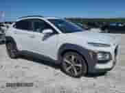 2018 Hyundai Kona Ultimate z VIN KM8K53A5XJU137264, wystawiony jako Copart lot #57774655 z przebiegiem 106 250 mil mil oraz Szkoda całkowita • Salvage title. Historia ofert i sprzedaży dostępna na DreamBid. Obrazek 4.