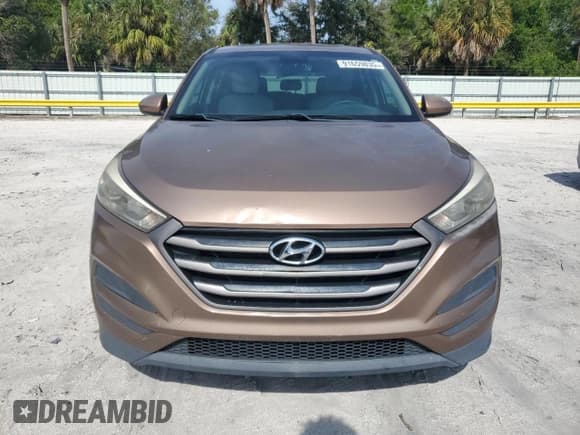 ✅ 2016 Hyundai Tucson SE • VIN: KM8J23A44GU157773 • Лот: 91659835. Опубликован ранее на Copart с пробегом 139 977 миль. Бесплатный доступ к архиву аукционных продаж из США и подробный отчёт об истории автомобиля на DreamBid. Изображение 5.