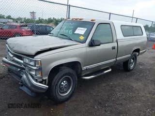 ✅ 1999 Chevrolet Silverado 2500 • VIN: 1GCGC24R2XF004021 • Lot: 42436623. Wystawiony na IAAI z przebiegiem 247 904 mil. Bezpłatny archiwum sprzedaży aukcyjnych z USA i szczegółowy raport historii pojazdu na DreamBid. Zdjęcie 2.
