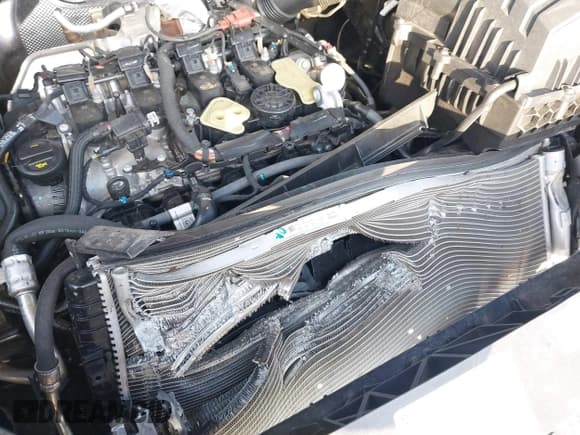 ✅ 2024 Volkswagen Atlas SEL Premium R-Line • VIN: 1V2FE2CA4RC255157 • Lot: 42960616. Listed on IAAI with 18,606 mi. Free auction sales archive from the USA and detailed vehicle history report at DreamBid. Image 19.