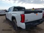 ✅ 2024 Toyota Tundra SR5 • VIN: 5TFLA5DB6RX193066 • Lot: 41349218. Wystawiony na IAAI z przebiegiem Nie podano. Bezpłatny archiwum sprzedaży aukcyjnych z USA i szczegółowy raport historii pojazdu na DreamBid. Zdjęcie 3.