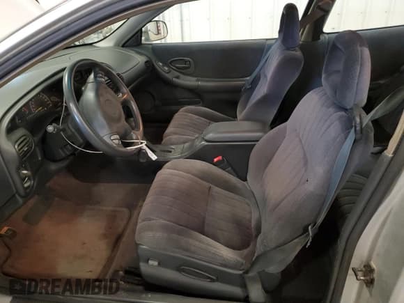 ✅ 2001 Pontiac Grand Prix GT • VIN: 1G2WP12K61F175091 • Lot: 71577405. Listed on Copart with 147,405 mi. Free auction sales archive from the USA and detailed vehicle history report at DreamBid. Image 7.