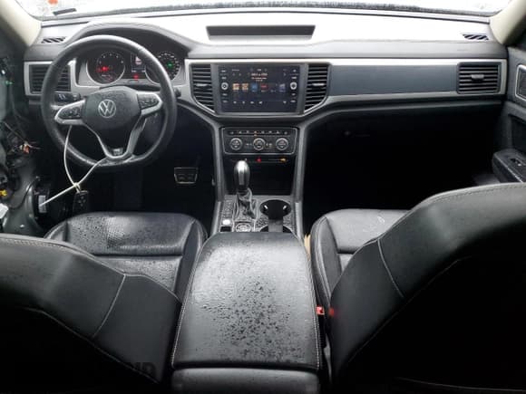 ✅ 2021 Volkswagen Atlas SE • VIN: 1V2RR2CA6MC521224 • Lot: 68949485. Listed on Copart with 41,485 mi. Free auction sales archive from the USA and detailed vehicle history report at DreamBid. Image 8.