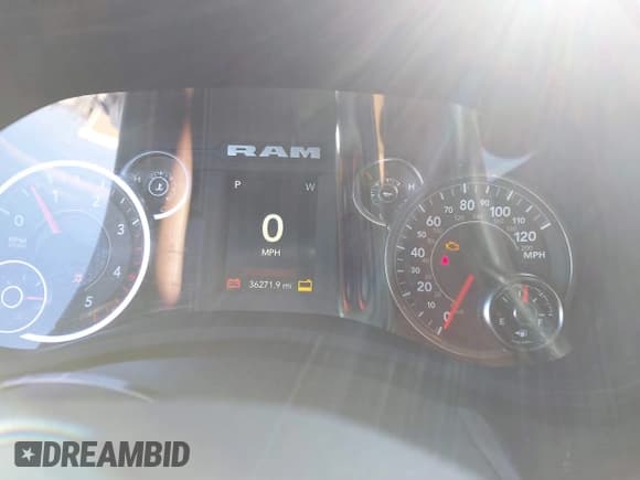 ✅ 2023 Ram 2500 Tradesman • VIN: 3C6UR5CL5PG502252 • Lot: 41066163. Listed on IAAI with 36,271 mi. Free auction sales archive from the USA and detailed vehicle history report at DreamBid. Image 7.