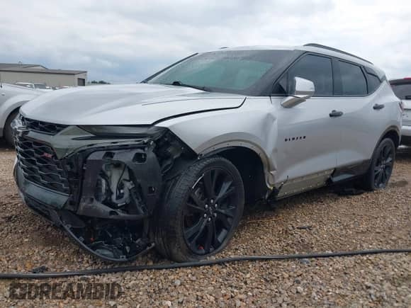 2020 Chevrolet Blazer RS z VIN 3GNKBERS9LS728781, wystawiony jako IAAI lot #43170646 z przebiegiem 87 195 mil mil oraz . Historia ofert i sprzedaży dostępna na DreamBid. Obrazek 17.