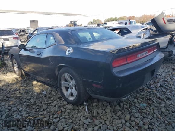 ✅ 2012 Dodge Challenger SXT Plus • VIN: 2C3CDYAG2CH259329 • Лот: 91780585. Опубликован ранее на Copart с пробегом 164 670 миль. Бесплатный доступ к архиву аукционных продаж из США и подробный отчёт об истории автомобиля на DreamBid. Изображение 2.