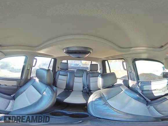 ✅ 2008 Ford Explorer Sport Trac Limited • VIN: 1FMEU53858UA16798 • Lot: 90126795. Wystawiony na Copart z przebiegiem 275 426 mil. Bezpłatny archiwum sprzedaży aukcyjnych z USA i szczegółowy raport historii pojazdu na DreamBid. Zdjęcie 14.