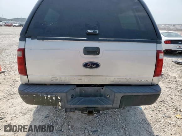 ✅ 2015 Ford F-250 Lariat • VIN: 1FT7W2BT5FEB60435 • Lot: 57226935. Listed on Copart with 284,521 mi. Free auction sales archive from the USA and detailed vehicle history report at DreamBid. Image 6.