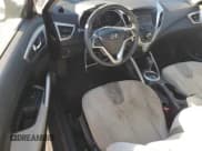 ✅ 2012 Hyundai Veloster w/Red Int • VIN: KMHTC6AD8CU075479 • Lot: 74760104. Wystawiony na Copart z przebiegiem 116 352 mil. Bezpłatny archiwum sprzedaży aukcyjnych z USA i szczegółowy raport historii pojazdu na DreamBid. Zdjęcie 8.