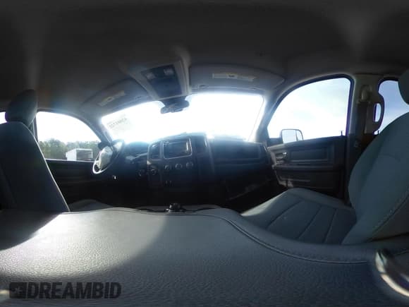 ✅ 2018 Ram 2500 Tradesman • VIN: 3C6UR5CJ3JG300872 • Lot: 42001722. Listed on IAAI with 127,543 mi. Free auction sales archive from the USA and detailed vehicle history report at DreamBid. Image 19.