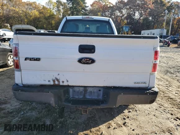 ✅ 2013 Ford F-150 XL • VIN: 1FTFX1CF9DKD30791 • Lot: 82753565. Listed on Copart with 300,174 mi. Free auction sales archive from the USA and detailed vehicle history report at DreamBid. Image 6.