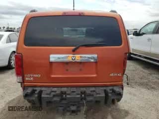 2007 Dodge Nitro SXT с VIN 1D8GU28KX7W664917, выставлен на аукционе Copart как лот 75535664 с пробегом 167 462 миль миль и Списание • Salvage title. История ставок и продаж доступна на DreamBid. Изображение 6.