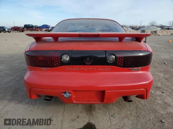 ✅ 1998 Pontiac Firebird Formula • VIN: 2G2FV22G8W2227739 • Lot: 84675094. Listed on Copart with 125,656 mi. Free auction sales archive from the USA and detailed vehicle history report at DreamBid. Image 6.