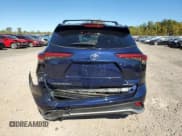 ✅ 2022 Toyota Highlander XSE • VIN: 5TDLZRBH3NS212860 • Lot: 84437745. Listed on Copart with 43,776 mi. Free auction sales archive from the USA and detailed vehicle history report at DreamBid. Image 6.