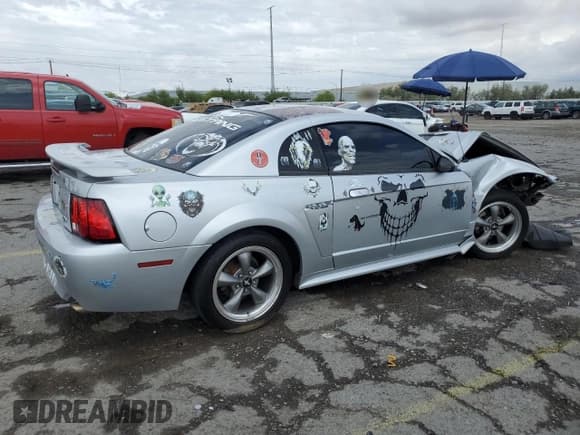 ✅ 2001 Ford Mustang GT Deluxe • VIN: 1FAFP42X51F228359 • Lot: 55808615. Listed on Copart with 192,689 mi. Free auction sales archive from the USA and detailed vehicle history report at DreamBid. Image 3.
