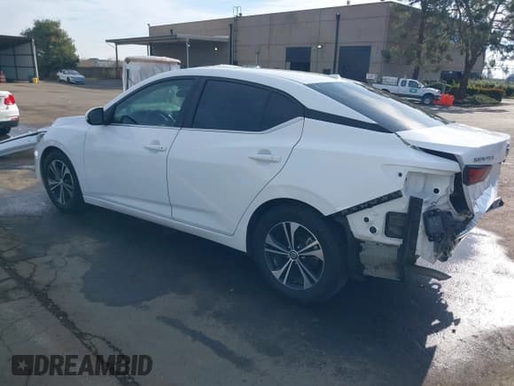 ✅ 2022 Nissan Sentra SV • VIN: 3N1AB8CV2NY222155 • Lot: 41239109. Wystawiony na IAAI z przebiegiem 71 116 mil. Bezpłatny archiwum sprzedaży aukcyjnych z USA i szczegółowy raport historii pojazdu na DreamBid. Zdjęcie 3.