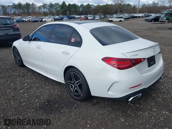 ✅ 2024 Mercedes-Benz C 300 • VIN: W1KAF4HB3RR228203 • Lot: 43682738. Listed on IAAI with 23,994 mi. Free auction sales archive from the USA and detailed vehicle history report at DreamBid. Image 3.
