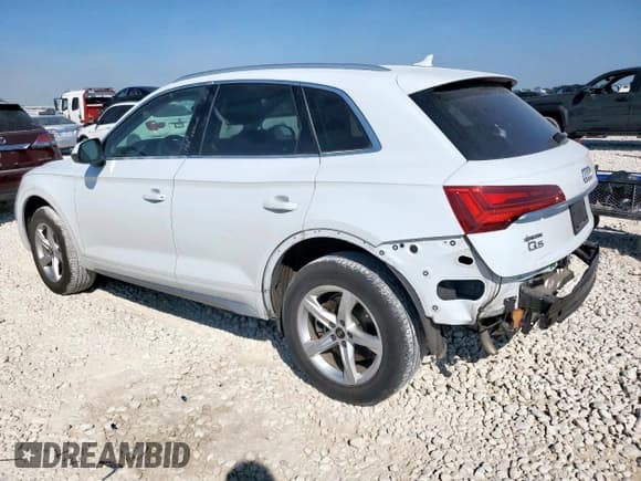 ✅ 2023 Audi Q5 Premium • VIN: WA1ABAFY4P2010864 • Lot: 80744625. Wystawiony na Copart z przebiegiem 28 416 mil. Bezpłatny archiwum sprzedaży aukcyjnych z USA i szczegółowy raport historii pojazdu na DreamBid. Zdjęcie 2.