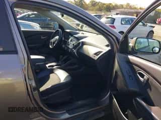 2012 Hyundai Tucson Limited with VIN KM8JUCAC5CU397149, listed as a IAAI auction lot 43491379 with 106,478 mi miles and . Bid and sale history available at DreamBid. Image 5.