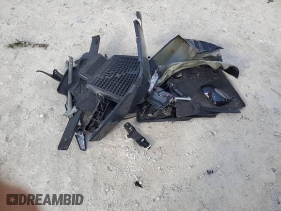 2022 Toyota Camry SE with VIN 4T1S11AK5NU657982, listed as a Copart auction lot 47242495 with 27,128 mi miles and Non repairable. Bid and sale history available at DreamBid. Image 14.