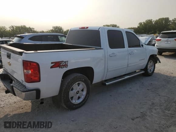 ✅ 2011 Chevrolet Silverado 1500 LT • VIN: 3GCPKSE38BG245215 • Lot: 70367664. Listed on Copart with 136,087 mi. Free auction sales archive from the USA and detailed vehicle history report at DreamBid. Image 3.