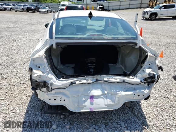 ✅ 2024 Hyundai Elantra SEL • VIN: KMHLS4DG5RU836278 • Lot: 64418005. Listed on Copart with 12,602 mi. Free auction sales archive from the USA and detailed vehicle history report at DreamBid. Image 6.