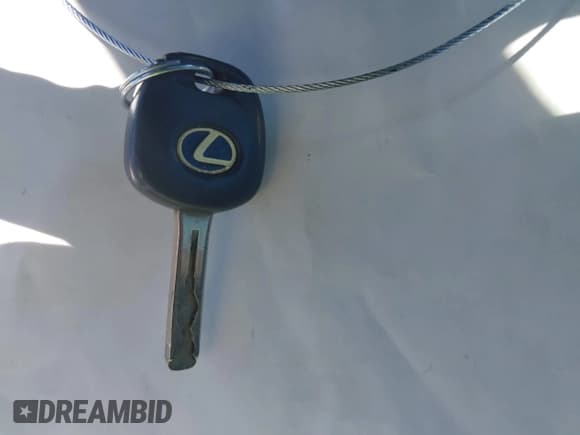 ✅ 2001 Lexus IS 300/350 • VIN: JTHBD182810011515 • Лот: 42938242. Опубликован ранее на IAAI с пробегом 202 320 миль. Бесплатный доступ к архиву аукционных продаж из США и подробный отчёт об истории автомобиля на DreamBid. Изображение 11.