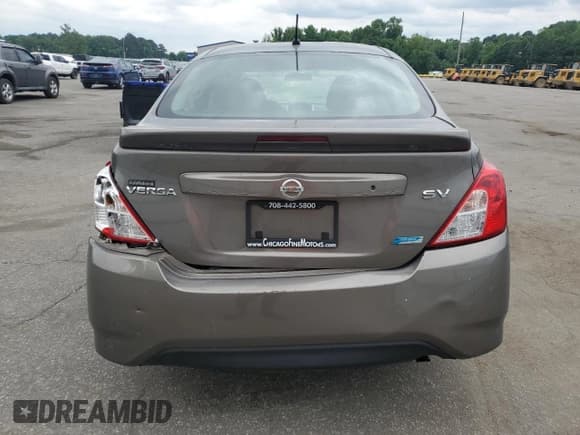 ✅ 2016 Nissan Versa S • VIN: 3N1CN7AP2GL859254 • Лот: 56278645. Опубликован ранее на Copart с пробегом 123 493 миль. Бесплатный доступ к архиву аукционных продаж из США и подробный отчёт об истории автомобиля на DreamBid. Изображение 6.