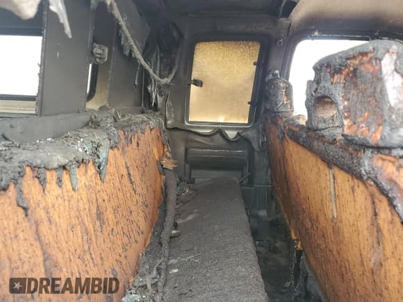 ✅ 1991 GMC Sierra 1500 • VIN: 2GTEC19K3M1525605 • Лот: 69089645. Опубликован ранее на Copart с пробегом Не указан. Бесплатный доступ к архиву аукционных продаж из США и подробный отчёт об истории автомобиля на DreamBid. Изображение 10.