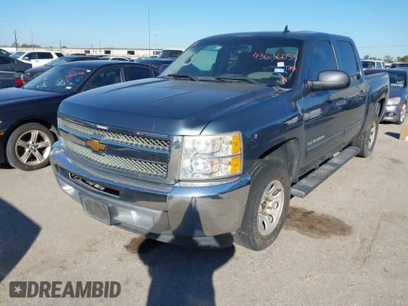 ✅ 2013 Chevrolet Silverado 1500 LS • VIN: 3GCPCREA3DG158474 • Lot: 43636053. Listed on IAAI with 151,665 mi. Free auction sales archive from the USA and detailed vehicle history report at DreamBid. Image 2.