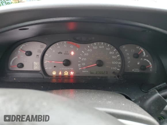 ✅ 2001 Toyota Sequoia SR5 • VIN: 5TDBT44A51S033200 • Лот: 92439515. Опубликован ранее на Copart с пробегом 370 527 миль. Бесплатный доступ к архиву аукционных продаж из США и подробный отчёт об истории автомобиля на DreamBid. Изображение 9.