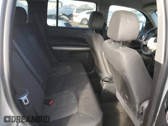 2010 Chevrolet HHR LS z VIN 3GNBAADB1AS526534, wystawiony jako Copart lot #55562454 z przebiegiem 190 930 mil mil oraz Nie do naprawy • Non repairable. Historia ofert i sprzedaży dostępna na DreamBid. Obrazek 10.