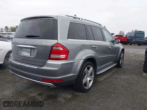 ✅ 2010 Mercedes-Benz GL 550 • VIN: 4JGBF8GE0AA538731 • Lot: 43576717. Listed on IAAI with 183,004 mi. Free auction sales archive from the USA and detailed vehicle history report at DreamBid. Image 4.