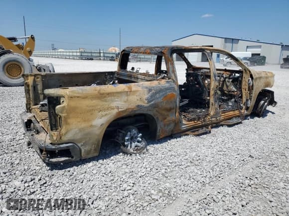 ✅ 2019 Chevrolet Silverado 1500 LT • VIN: 3GCUYDED3KG240932 • Lot: 58521004. Wystawiony na Copart z przebiegiem Nie podano. Bezpłatny archiwum sprzedaży aukcyjnych z USA i szczegółowy raport historii pojazdu na DreamBid. Zdjęcie 3.