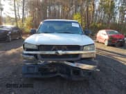 ✅ 2005 Chevrolet Silverado 1500 Work Truck • VIN: 1GCEC19ZX5E236587 • Lot: 43810602. Wystawiony na IAAI z przebiegiem 382 781 mil. Bezpłatny archiwum sprzedaży aukcyjnych z USA i szczegółowy raport historii pojazdu na DreamBid. Zdjęcie 11.