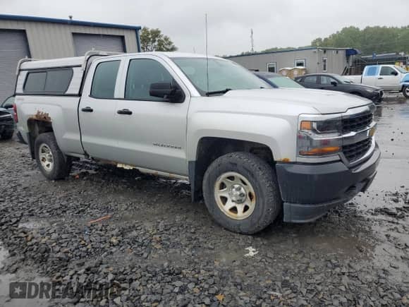 2016 Chevrolet Silverado 1500 Work Truck with VIN 1GCVKNEHXGZ133415, listed as a Copart auction lot 58200525 with 124,341 mi miles and Clean title. Bid and sale history available at DreamBid. Image 4.