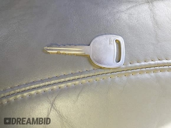 ✅ 2003 Cadillac DeVille • VIN: 1G6KD54Y23U283009 • Lot: 43165347. Wystawiony na IAAI z przebiegiem 101 644 mil. Bezpłatny archiwum sprzedaży aukcyjnych z USA i szczegółowy raport historii pojazdu na DreamBid. Zdjęcie 11.