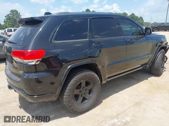 ✅ 2017 Jeep Grand Cherokee Overland • VIN: 1C4RJECG7HC659553 • Лот: 42684503. Опубликован ранее на IAAI с пробегом 152 007 миль. Бесплатный доступ к архиву аукционных продаж из США и подробный отчёт об истории автомобиля на DreamBid. Изображение 4.