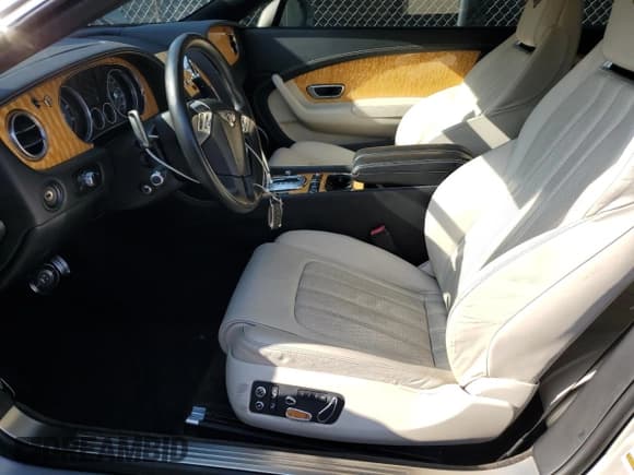 ✅ 2013 Bentley Continental GT • VIN: SCBGR3ZA1DC078568 • Lot: 80524375. Listed on Copart with 39,318 mi. Free auction sales archive from the USA and detailed vehicle history report at DreamBid. Image 7.