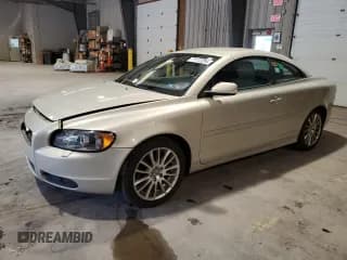 ✅ 2006 Volvo C70 • VIN: YV1MC68276J005078 • Lot: 71112204. Wystawiony na Copart z przebiegiem 115 936 mil. Bezpłatny archiwum sprzedaży aukcyjnych z USA i szczegółowy raport historii pojazdu na DreamBid. Zdjęcie 1.