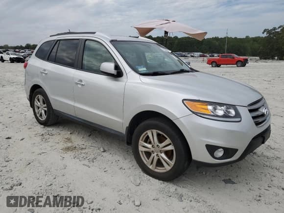 ✅ 2012 Hyundai Santa Fe Limited • VIN: 5XYZK4AG9CG161532 • Lot: 70388424. Listed on Copart with 75,794 mi. Free auction sales archive from the USA and detailed vehicle history report at DreamBid. Image 4.