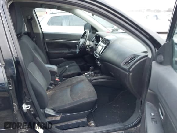 ✅ 2015 Mitsubishi Outlander SE • VIN: 4A4AR4AUXFE007917 • Lot: 43807192. Listed on IAAI with 248,651 mi. Free auction sales archive from the USA and detailed vehicle history report at DreamBid. Image 5.