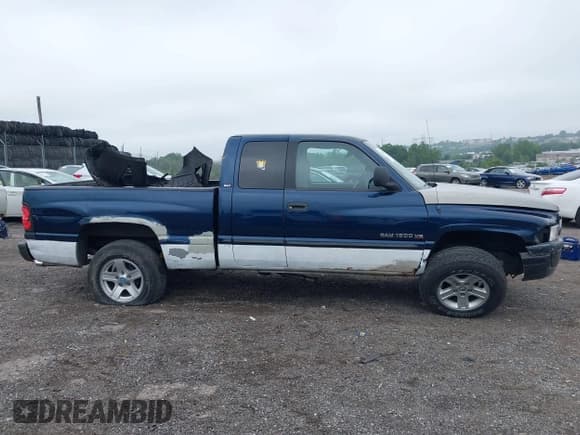 ✅ 2001 Dodge 1500 • VIN: 1B7HC13Y21J254564 • Лот: 42689600. Опубликован ранее на IAAI с пробегом 142 658 миль. Бесплатный доступ к архиву аукционных продаж из США и подробный отчёт об истории автомобиля на DreamBid. Изображение 12.